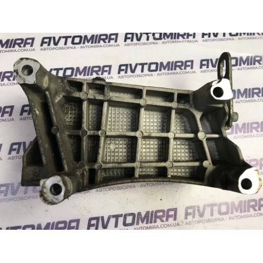 Кронштейн двигателя Fiat Doblo 1.3 MJTD 2000-2010 55208370